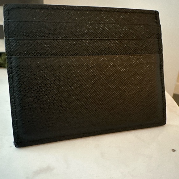 Prada Wallet with Certificate of Authenticity - Picture 5 of 6